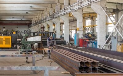 Kenapa Pabrik Aluminium di Surabaya Jadi Pilihan Kontraktor Profesional?