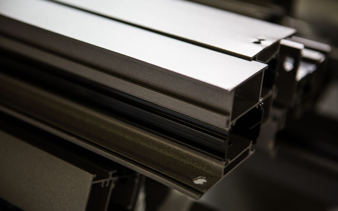 Custom Aluminium Extrusion dan Fabrikasi Proyek Industri dari Jaya Abadi Sinar Alumindo