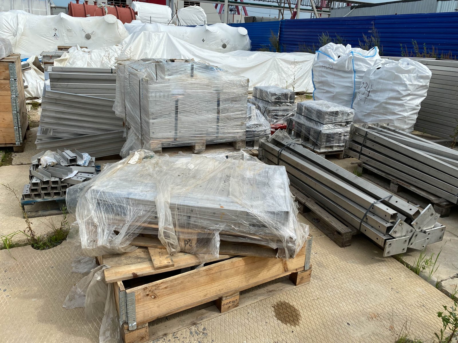 Jaya Abadi Sinar Alumindo Sebagai Produsen Jual Custom Aluminium Untuk Proyek Skala Besar Pengiriman Massal