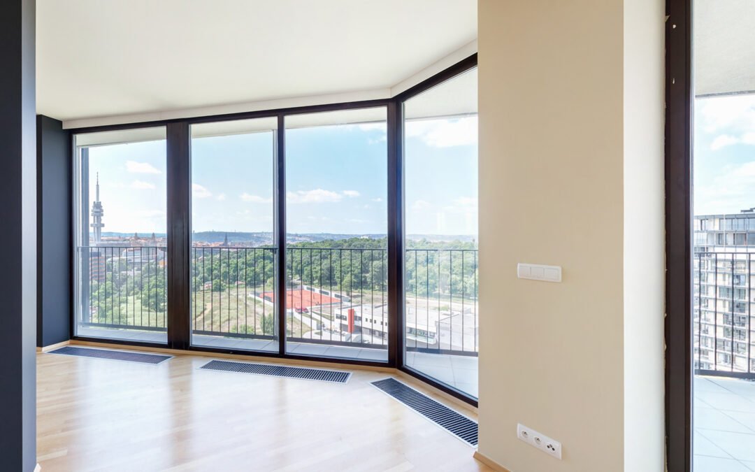 Spesialis Kusen Aluminium Custom untuk Kaca Besar