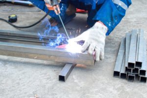 Jaya Abadi Sinar Alumindo sebagai tempat Jual Aluminium Extrusion Pabrikan dengan Harga Terbaik untuk Kontraktor