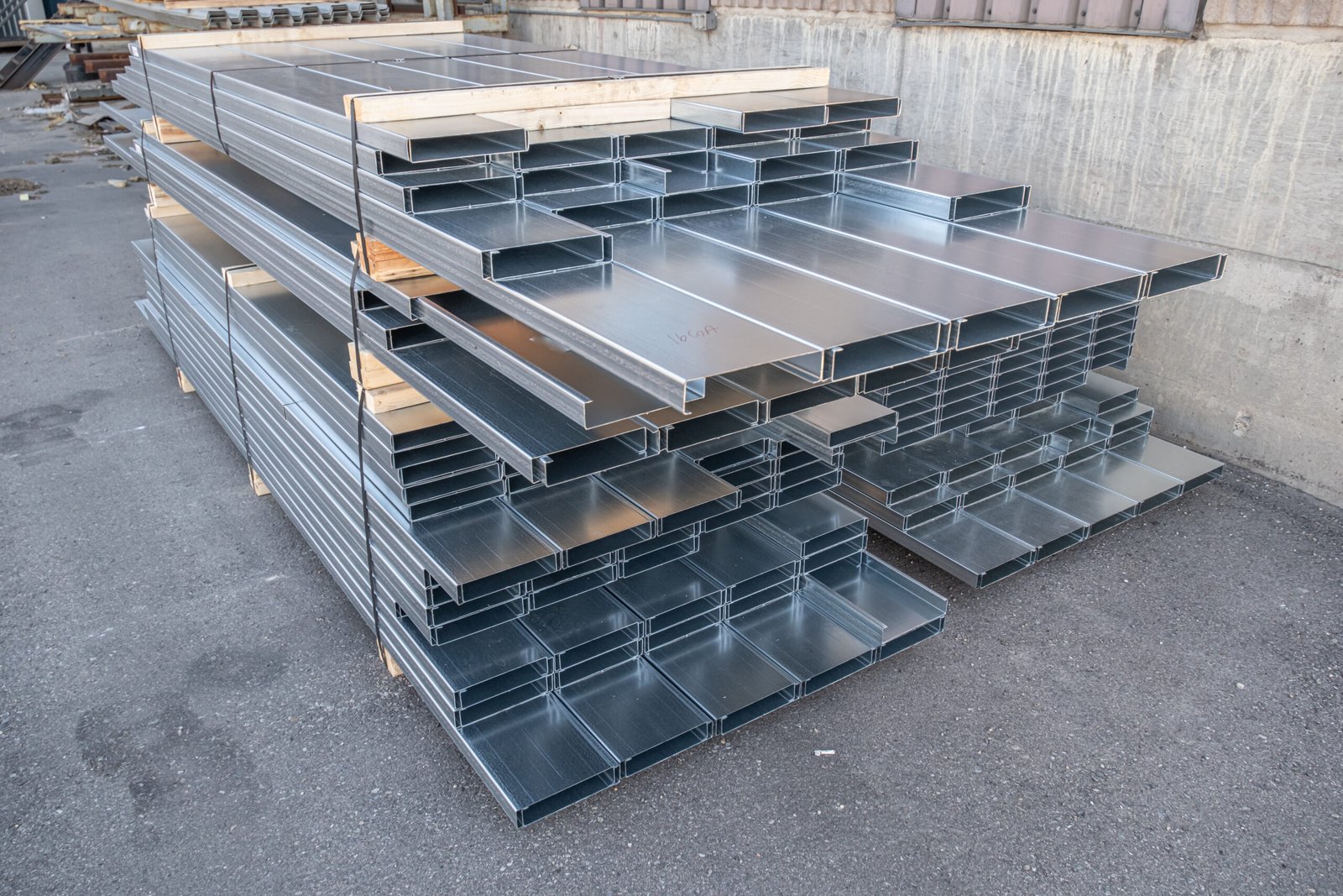 Produk Dari Produsen Partisi Aluminium Kaca Untuk Bangunan Komersial