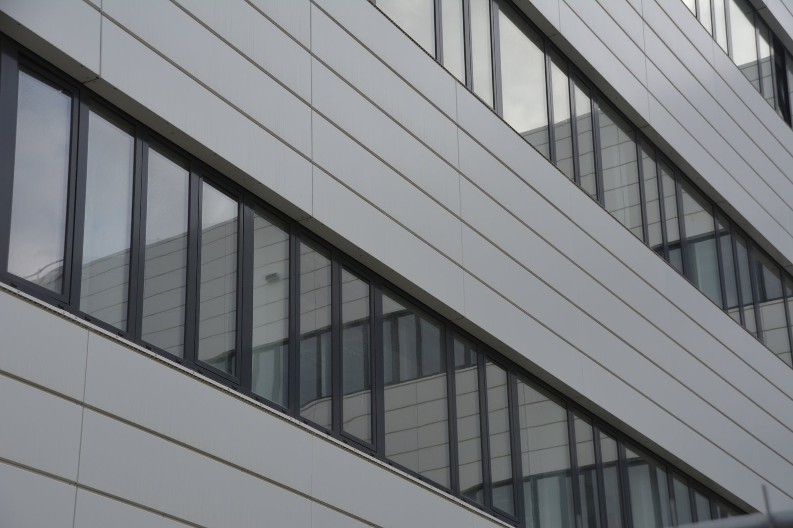Gambar Aplikasi Aluminium Composite Panel (Acp)