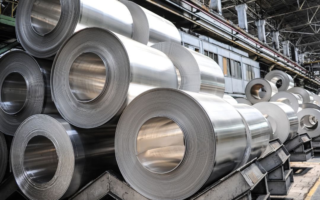 Solusi Mengatasi Penundaan Supply Chain Material Aluminium Pada Musim Proyek Padat